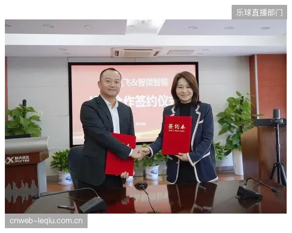 未来市场的竞争，将聚焦于提供开放数据协议的平台型企业与软硬件垂直整合的封闭生态